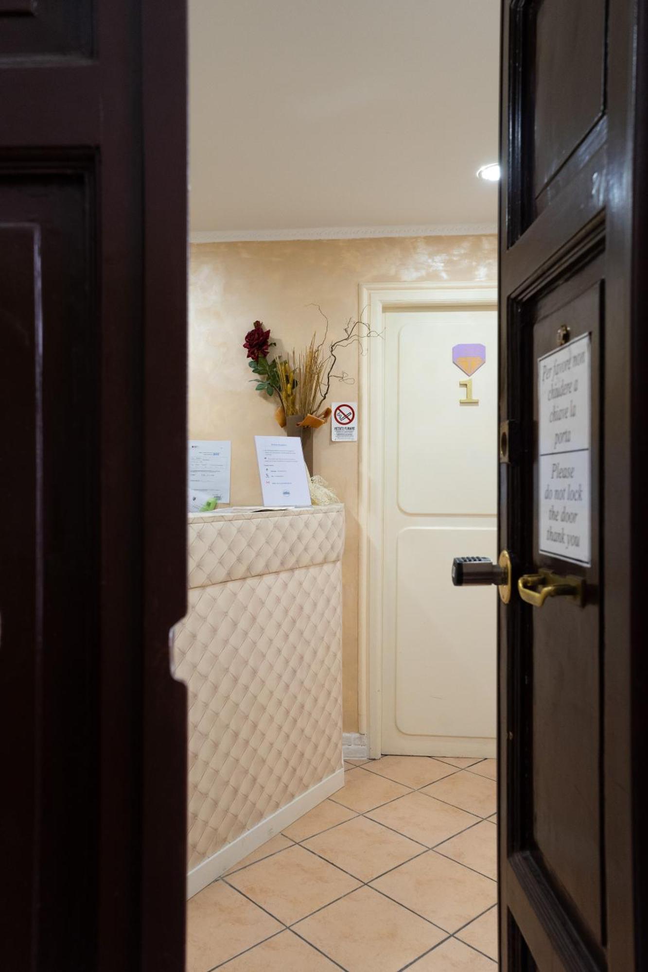 Domus Premuda Bed & Breakfast Rome Bagian luar foto